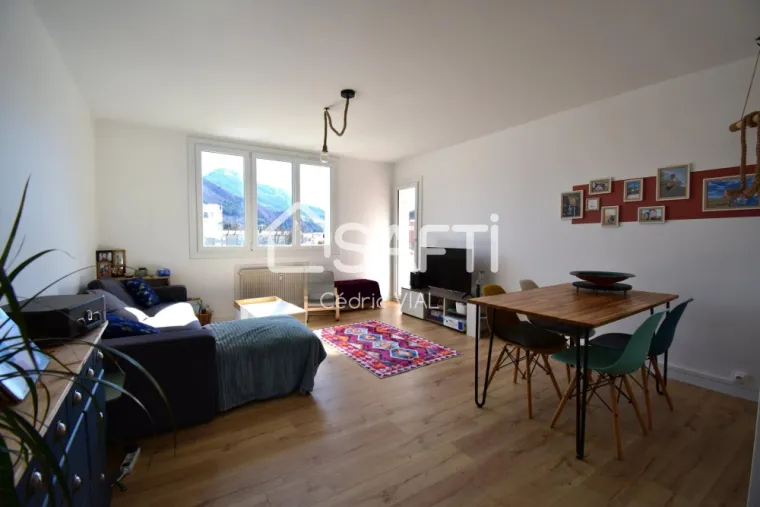 Vente d'un appartement T4 avec balcon à Digne-les-Bains, Digne-les-Bains, Cédric Vial Immobilier